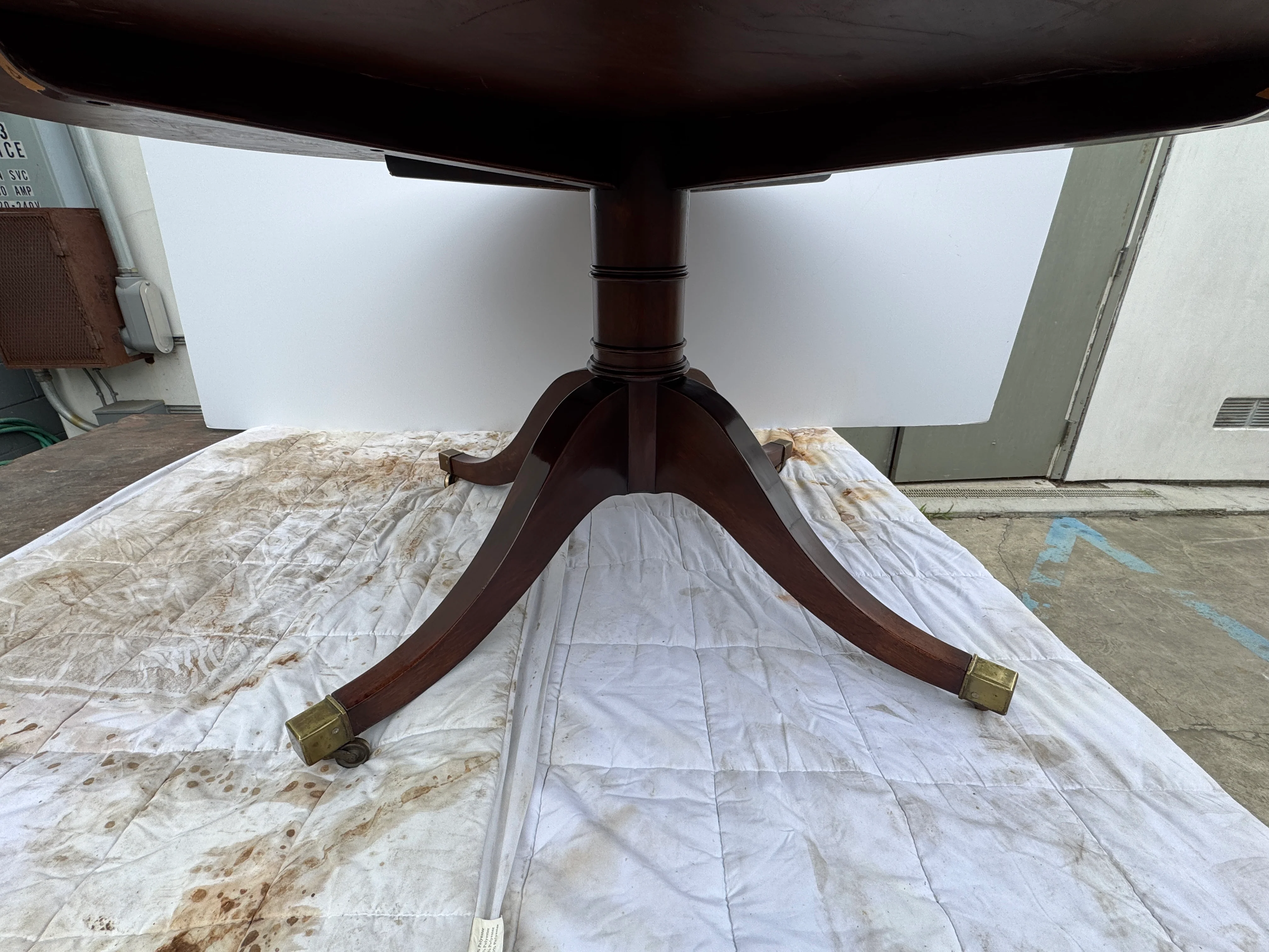 AF1-014: ANTIQUE EARLY 20th CENTURY ENGLISH REGENCY STYLE MAHOGANY 60" DIAMETER DINING TABLE - Image 19