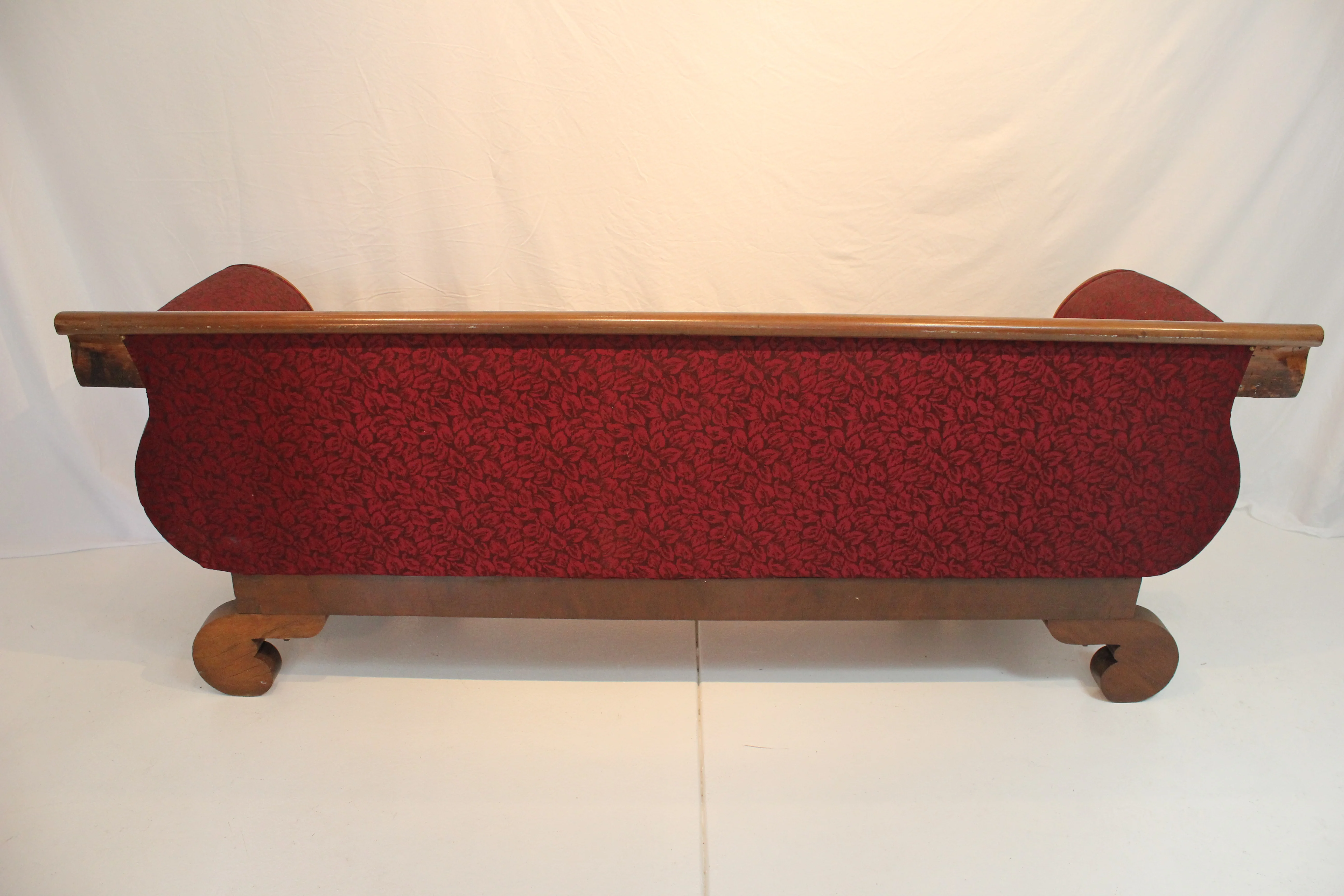 AF2-166: Antique C 1830's American Empire Mahogany Upholstered Sofa - Image 8