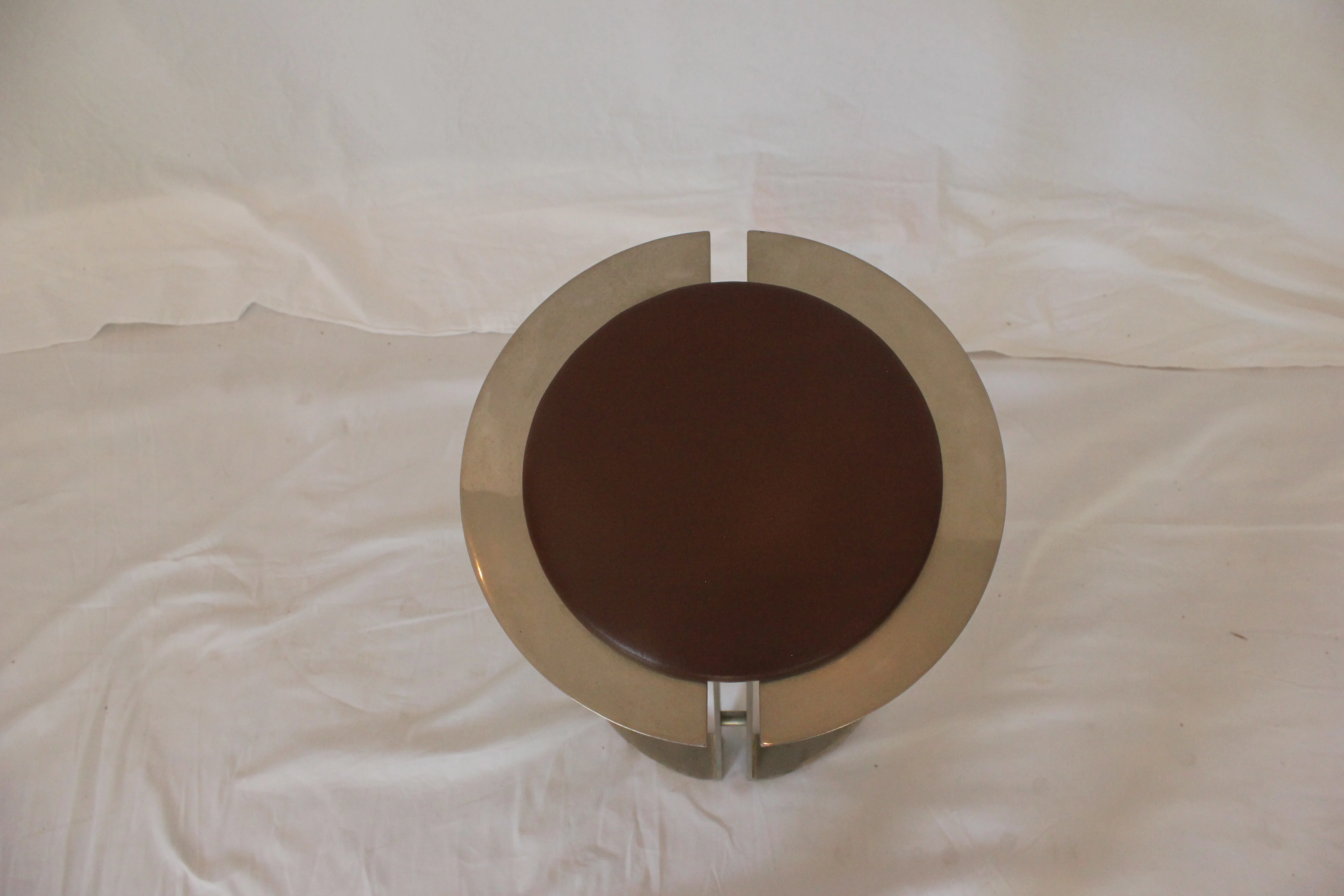 AF2-390 - Vintage Pair of Late 20th Century Stainless Steel & Leather Stools - Image 5