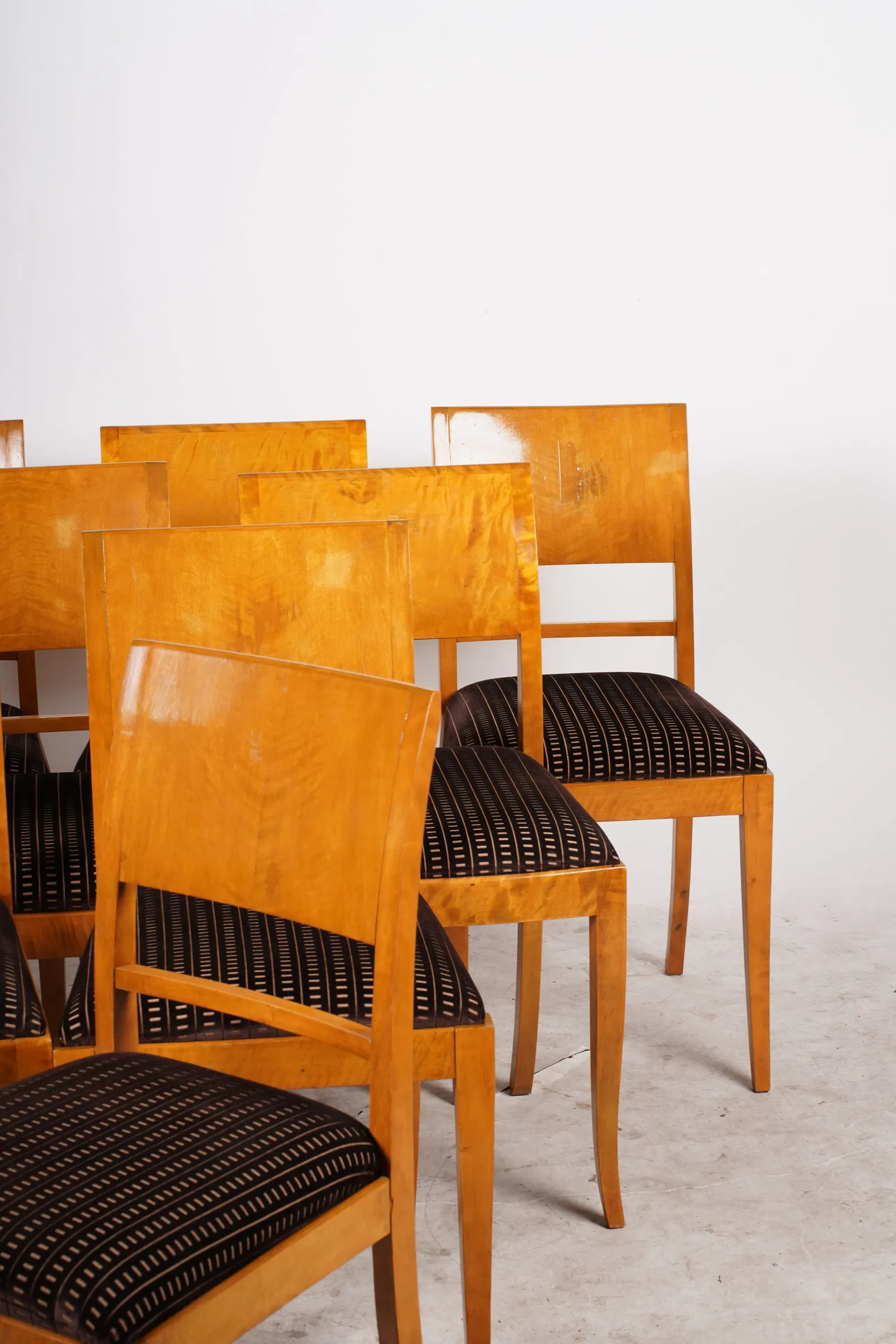 AF2-605: Assembled Set of Ten 1930's Birch French Art Deco Moderne Dining Chairs - Image 4