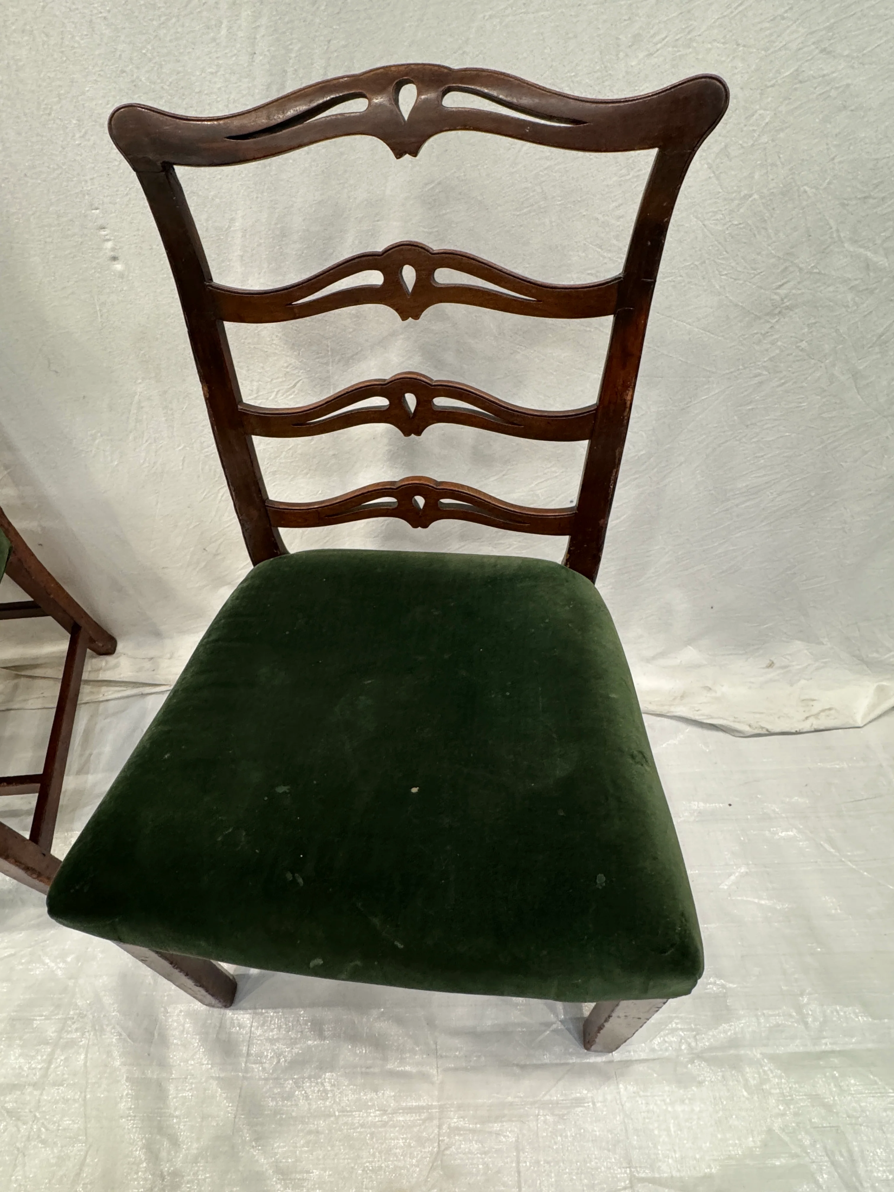 AF2-610: Antique Set of 4 American Federal Mahogany Ladder-Back Side Chairs Early 19th Century - Image 6