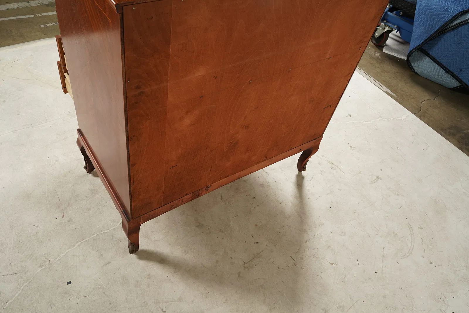 AF5-049: Fine French Louis XV Style Parquetry and Marquetry Cylinder Desk - Image 11