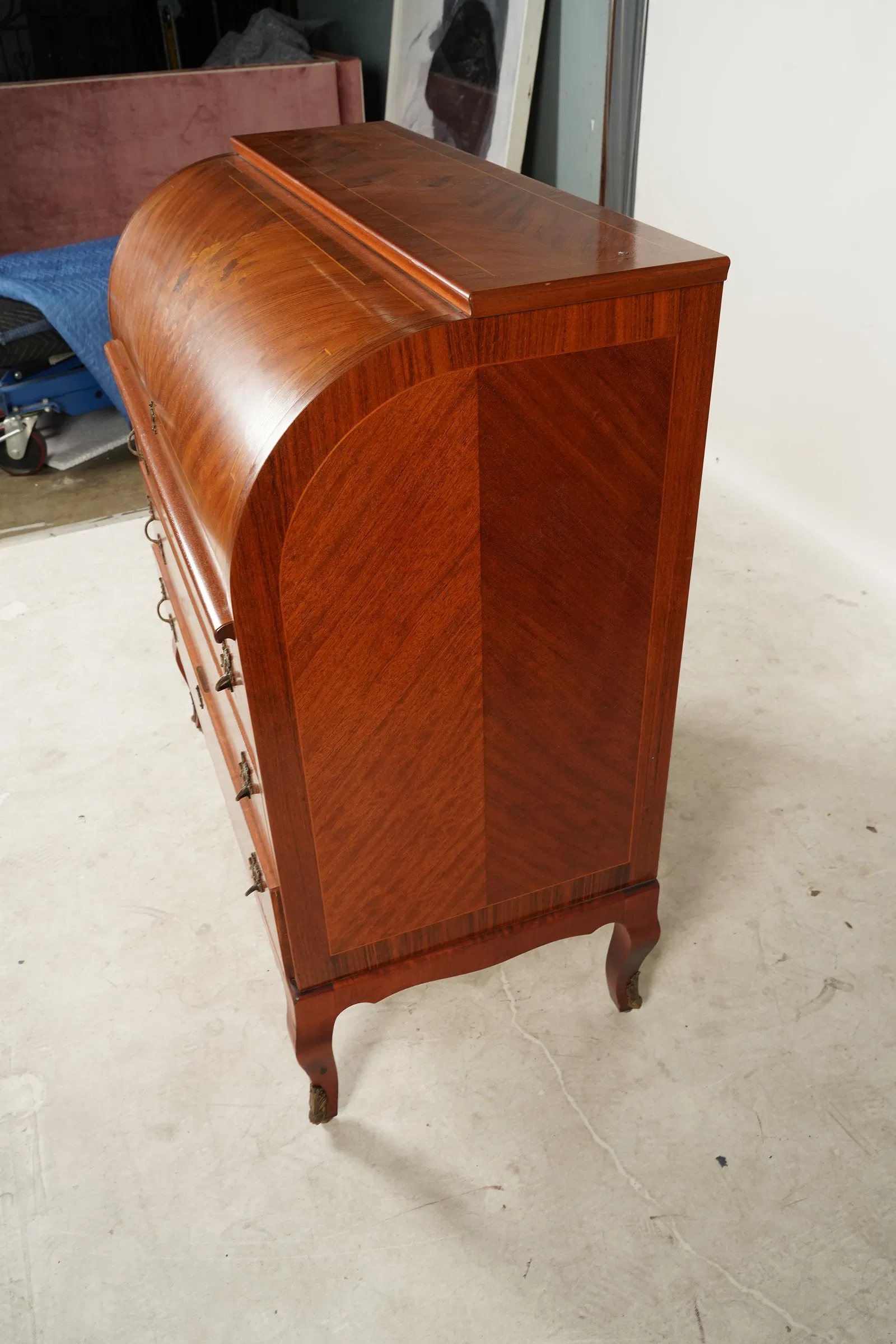 AF5-049: Fine French Louis XV Style Parquetry and Marquetry Cylinder Desk - Image 7