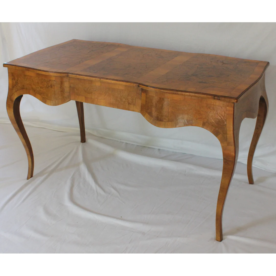 AF5-364 - Antique Late 19th C French Louis XV Style Highly Figured Veneer Bureau Plat Desk - Image 4