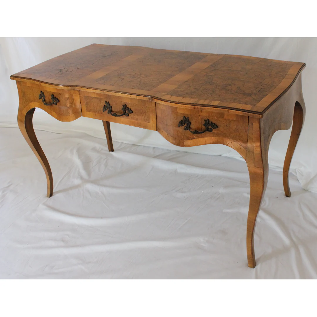 AF5-364 - Antique Late 19th C French Louis XV Style Highly Figured Veneer Bureau Plat Desk - Image 7