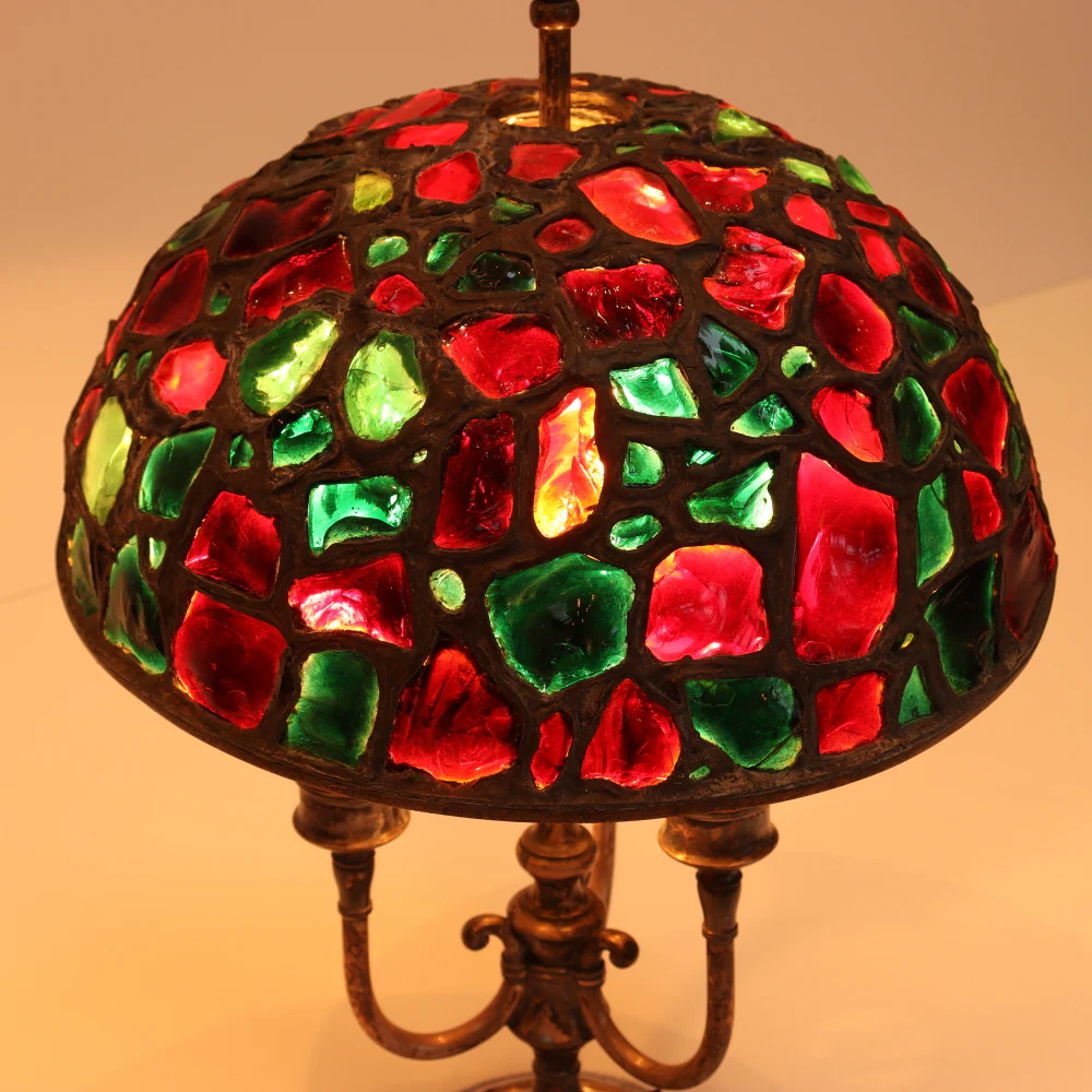 AL2-034: Antique Art Nouveau Chunk Glass Leaded Shade on Pairpont Silverplate Lamp Base - Image 9