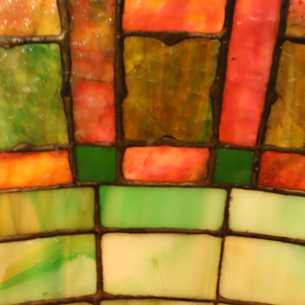 AL2-044:  Antique Early 20th Century Arts & Crafts Tiffany Style Bronze Lamp with Leaded and Stained Glass Shade - Image 17