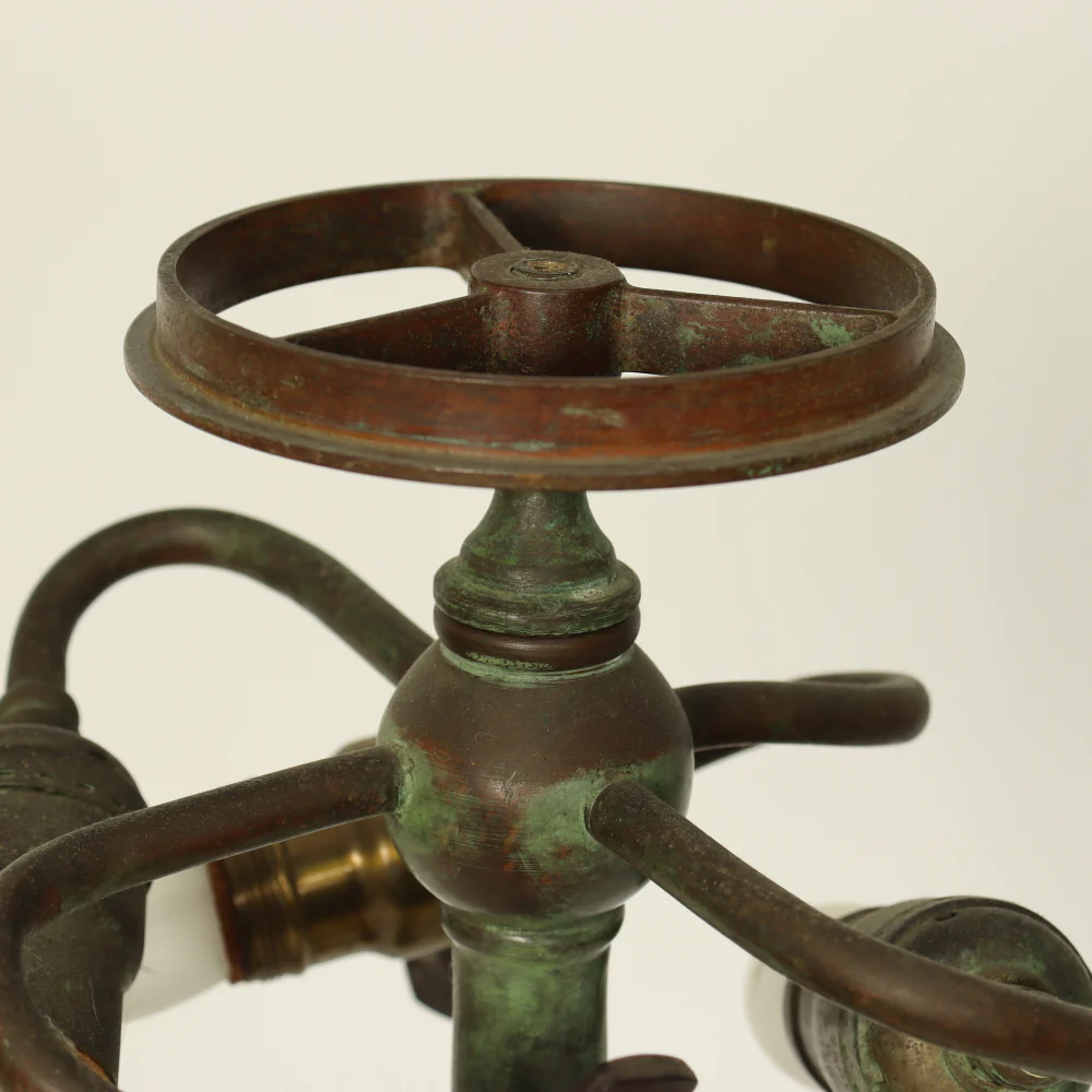 AL2-044:  Antique Early 20th Century Arts & Crafts Tiffany Style Bronze Lamp with Leaded and Stained Glass Shade - Image 8