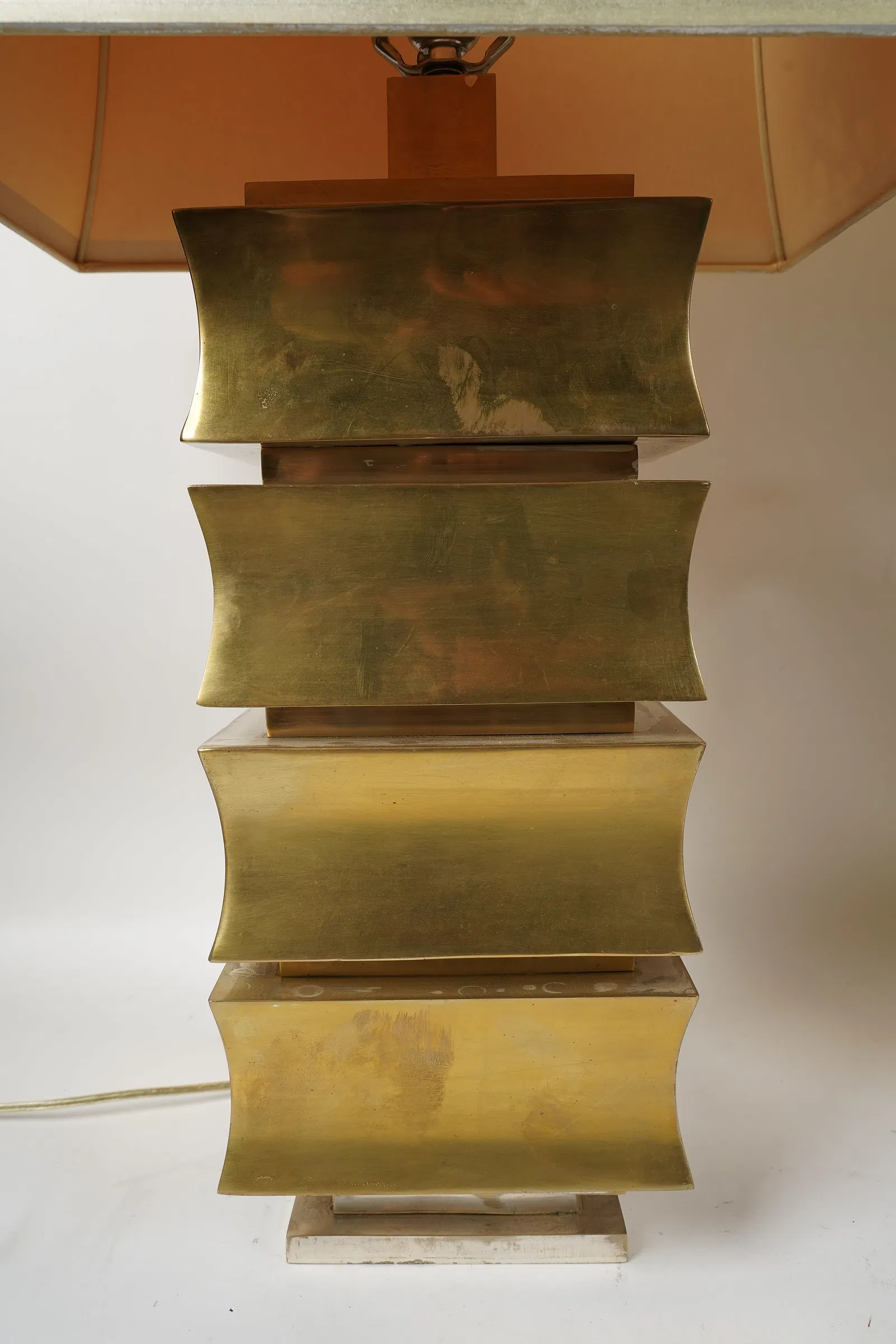 AL2-058: Robert Kuo Pair of Sculptural Brass Lamps With Parchment Shades - Image 7