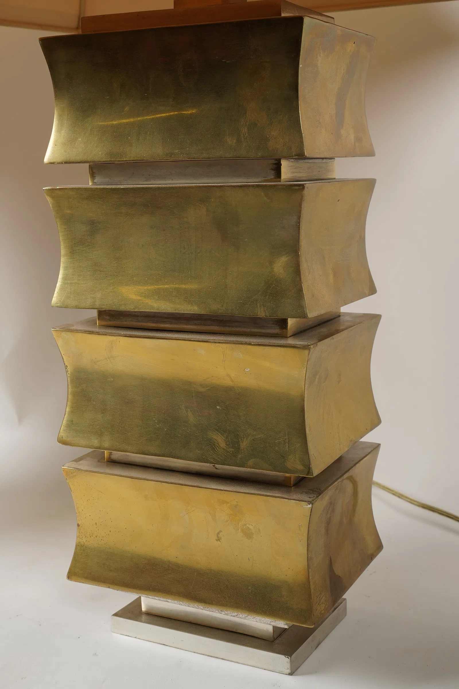 AL2-058: Robert Kuo Pair of Sculptural Brass Lamps With Parchment Shades - Image 8