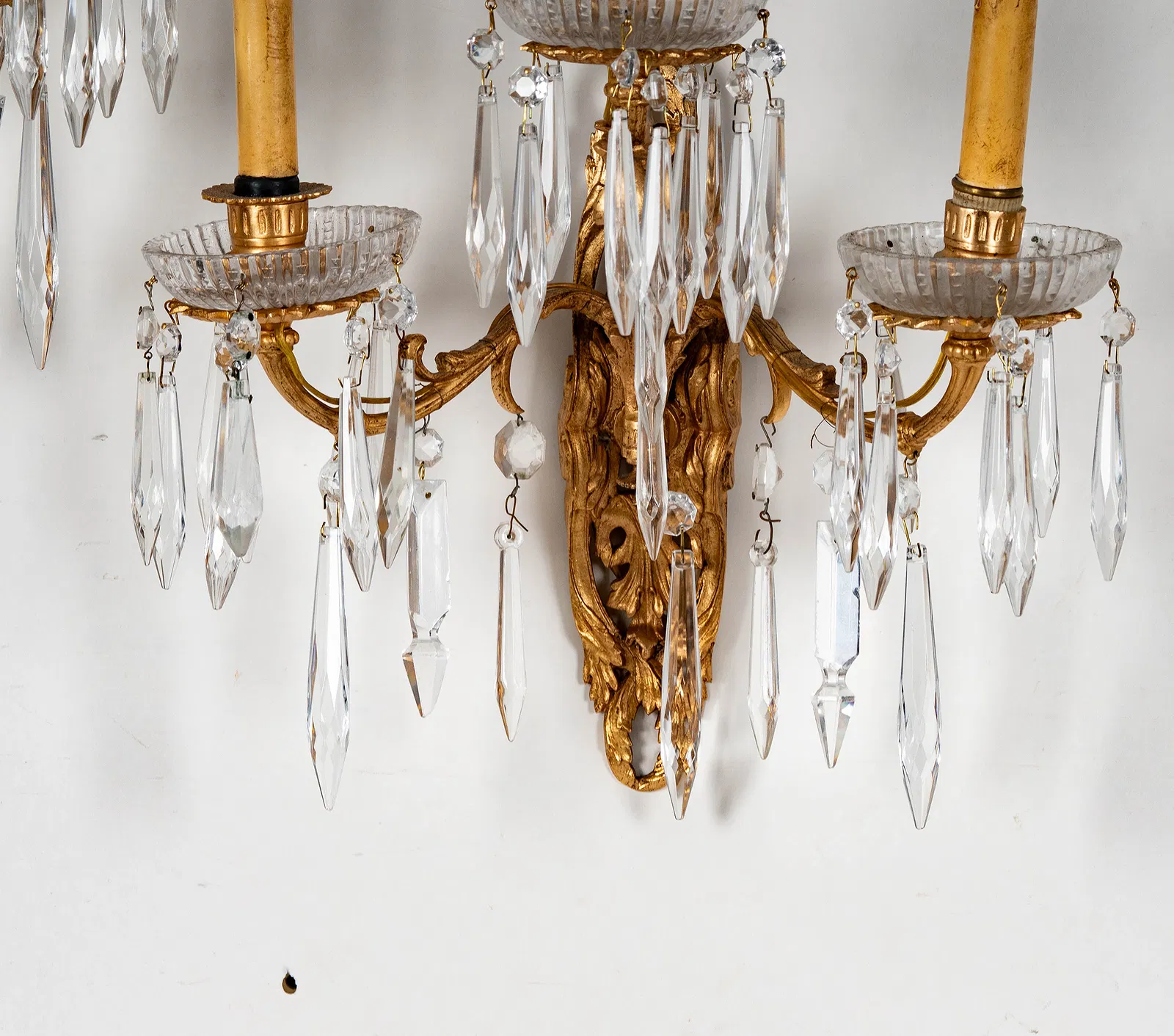 AL3-007: Antique Pair 19th Century Louis XV Gilt Bronze Candle Sconces Electrified - Image 4