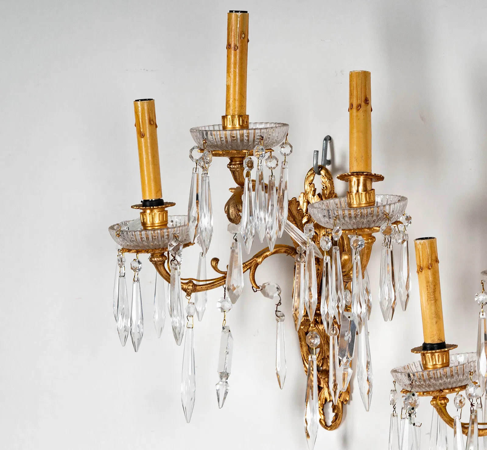 AL3-007: Antique Pair 19th Century Louis XV Gilt Bronze Candle Sconces Electrified - Image 6