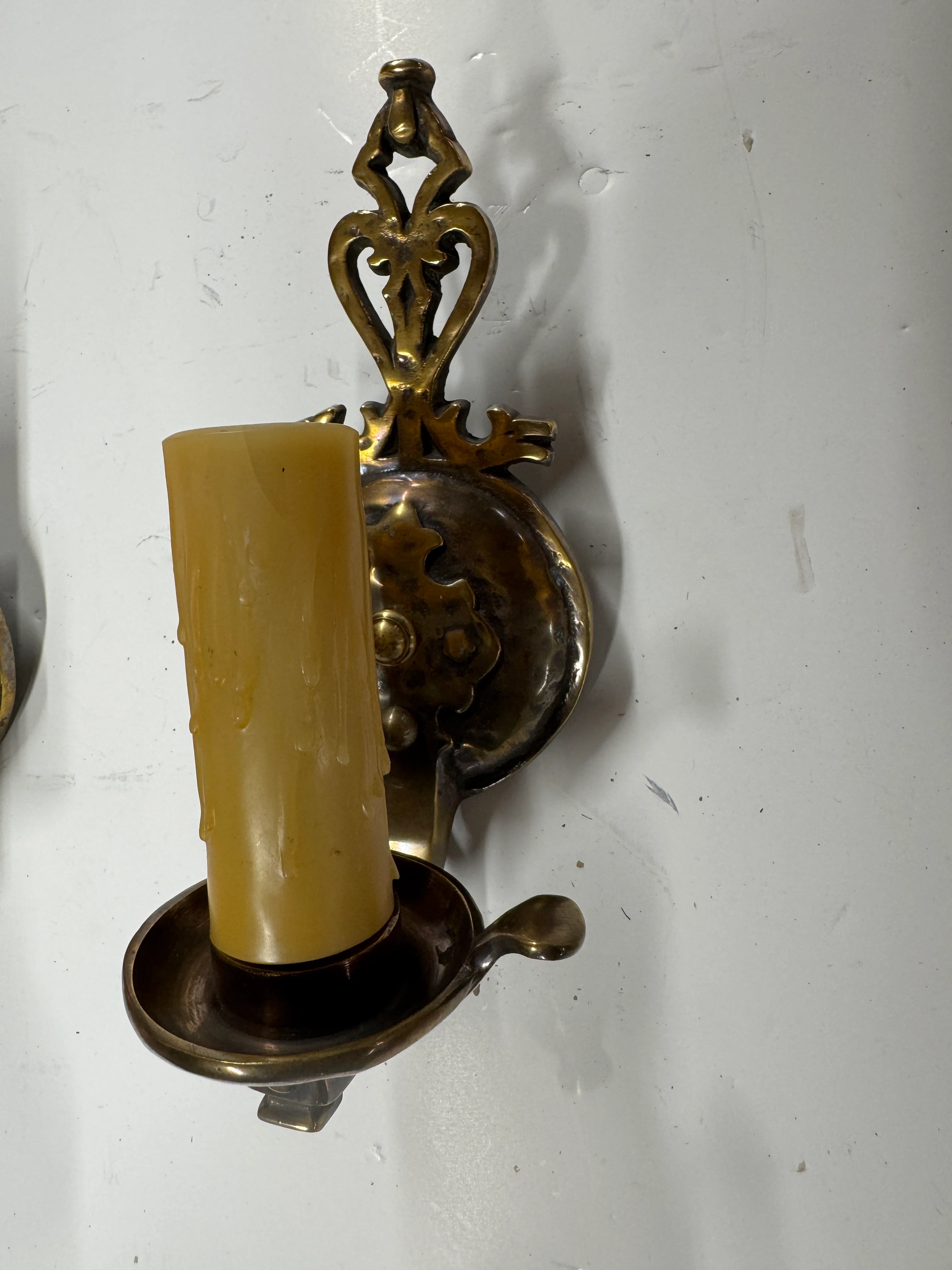 AL3-027: 20th Century Lighting Pair of Spanish Colonial Sconces Livorno Antique Brass Finish - Image 5